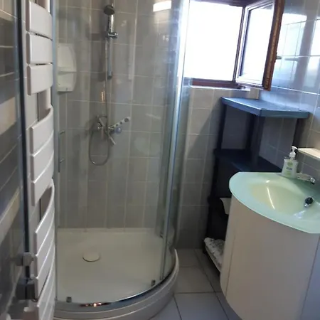 6 Pers With Warm Swimming Pool Access 펜션