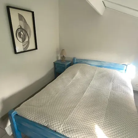 펜션 6 Pers With Warm Swimming Pool Access 데한